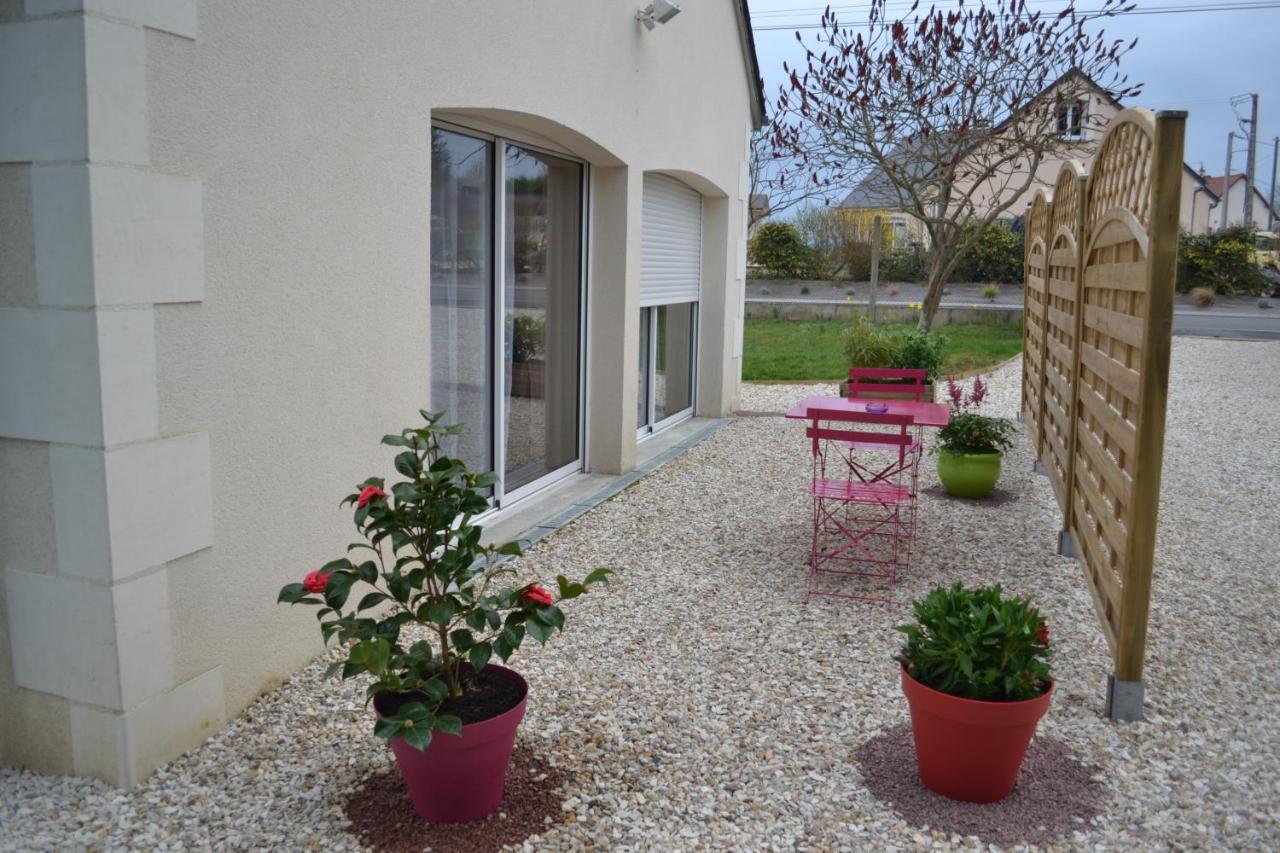 Au Coeur Du Bien-Etre, Gite Avec Piscine Chauffee Et Couverte, Spa, Sauna, Massages Monteaux ภายนอก รูปภาพ