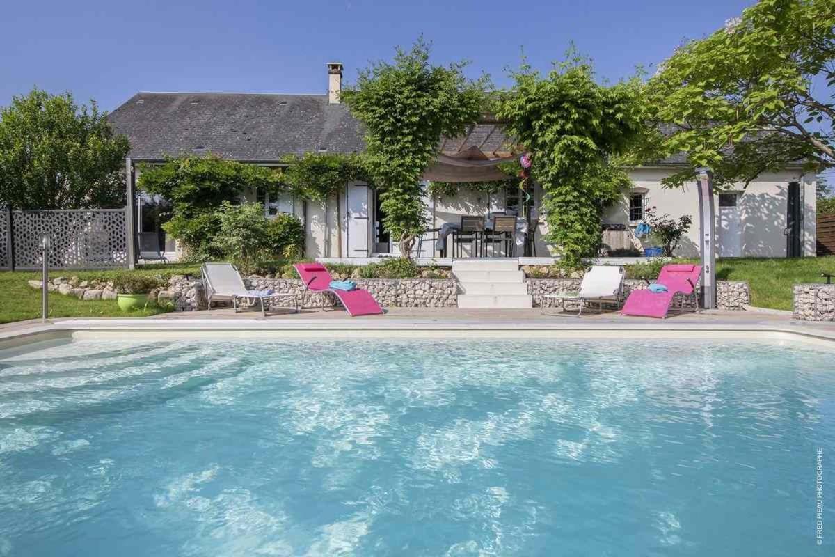 Au Coeur Du Bien-Etre, Gite Avec Piscine Chauffee Et Couverte, Spa, Sauna, Massages Monteaux ภายนอก รูปภาพ